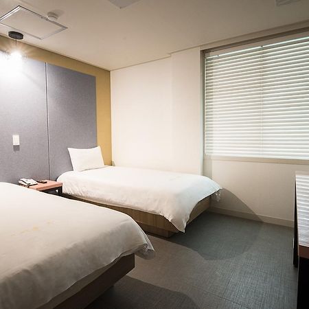 Champion Hotel Jeju Esterno foto